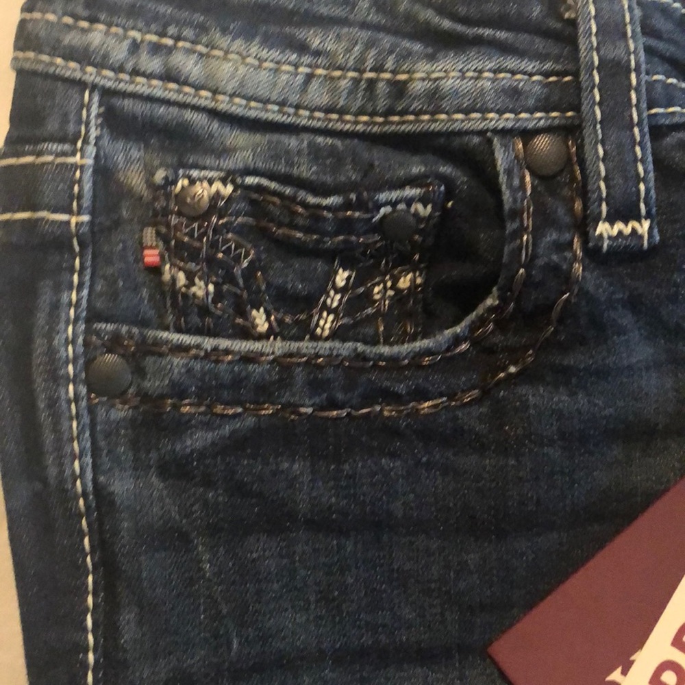 JEANS 👖 - Picture 3 of 5